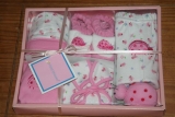 pinkbabygift.jpg